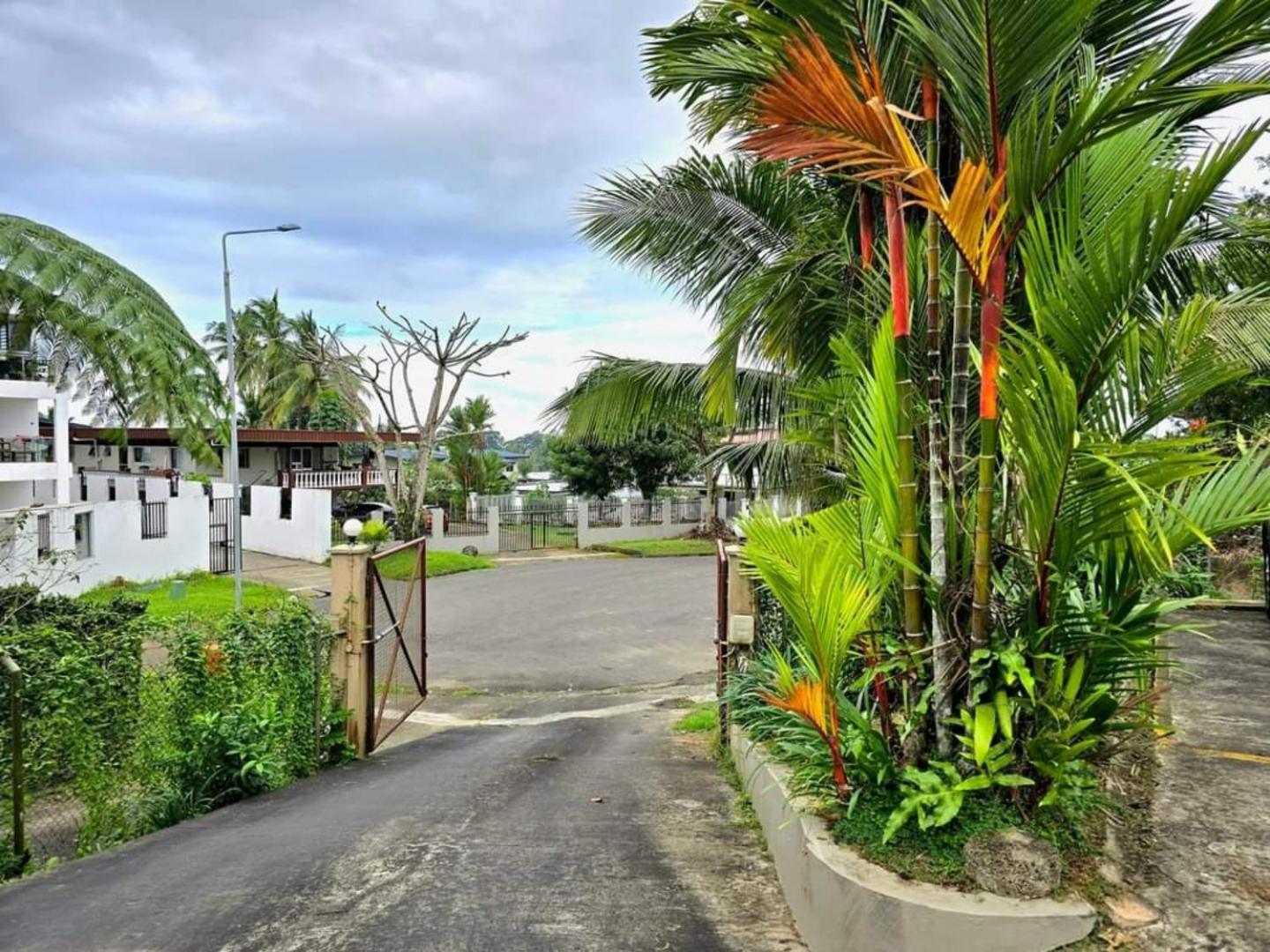 Apartamento Family Retreat In Suva, Swimming Pool, Free Wifi & Parking Exterior foto